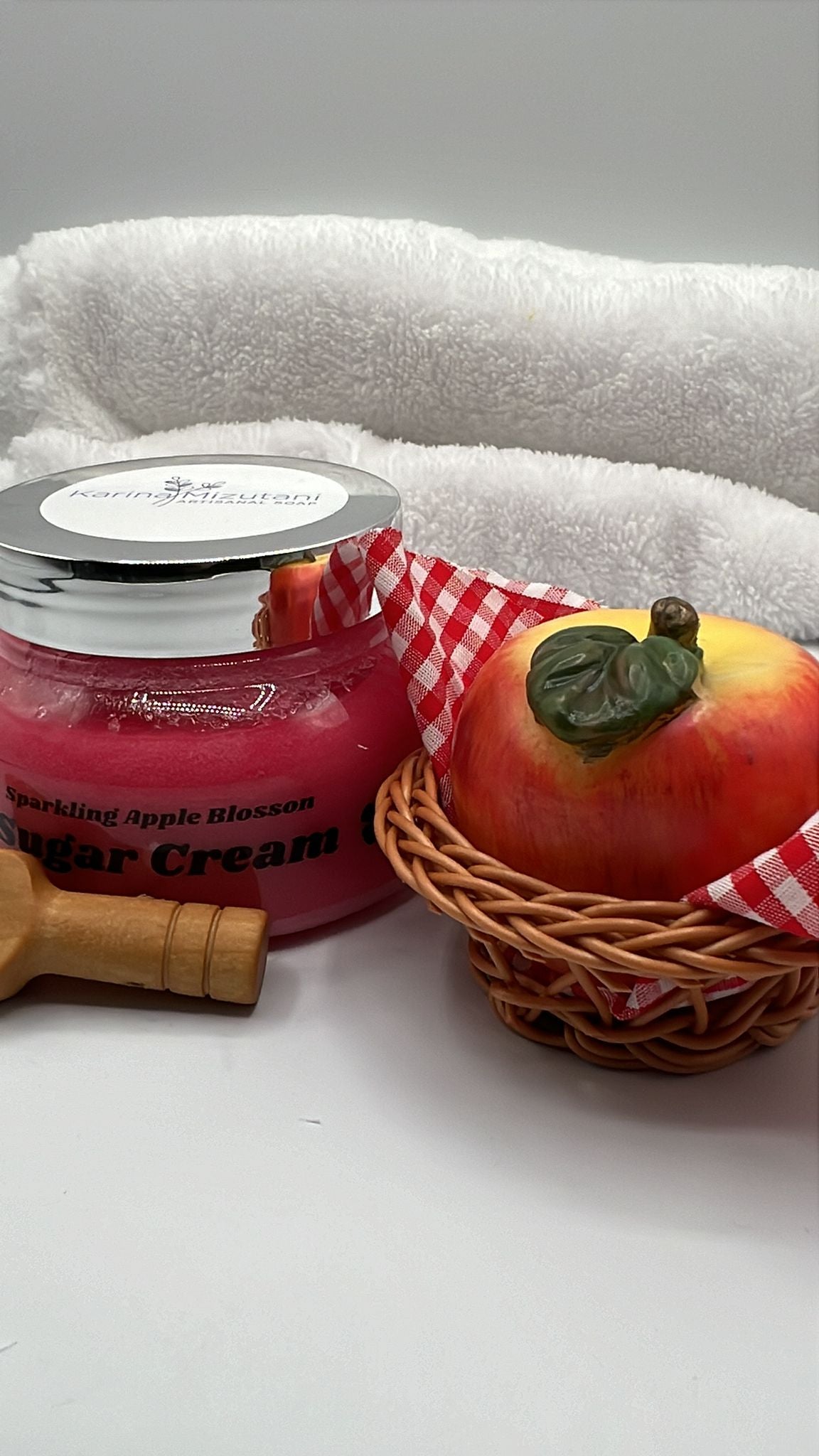 Sugar Cream and 3D Apple Soap